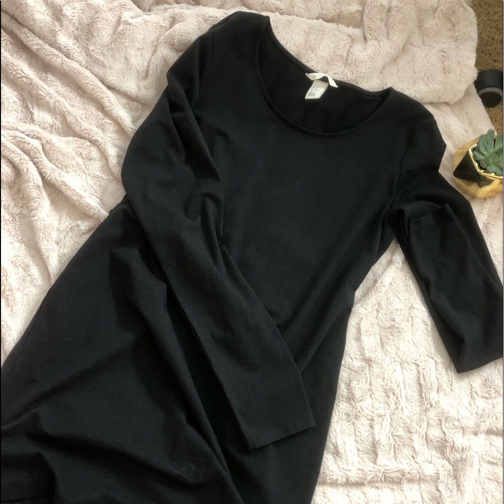 Simple LBD long sleeve